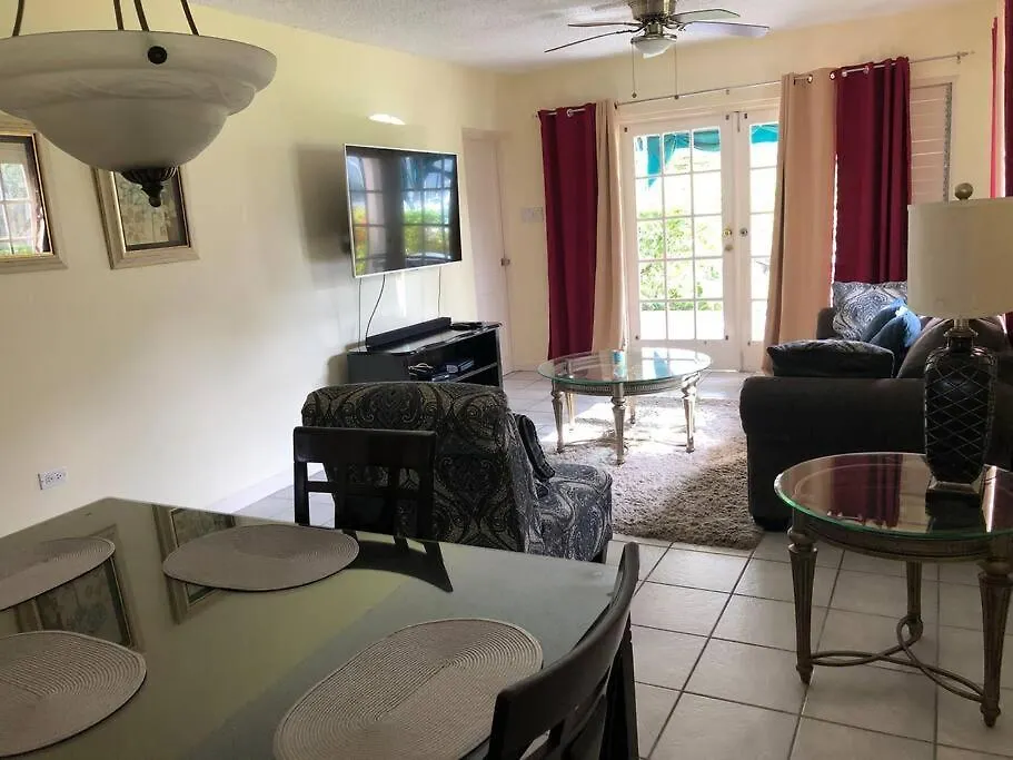 Oceanfront Two Bedroom Suite - Amazing Ocean Views مونتيغو باي